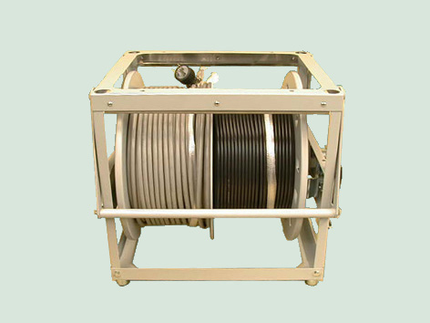 Cable reel�@�i�b�q�r�|�R�O�O�Q�j