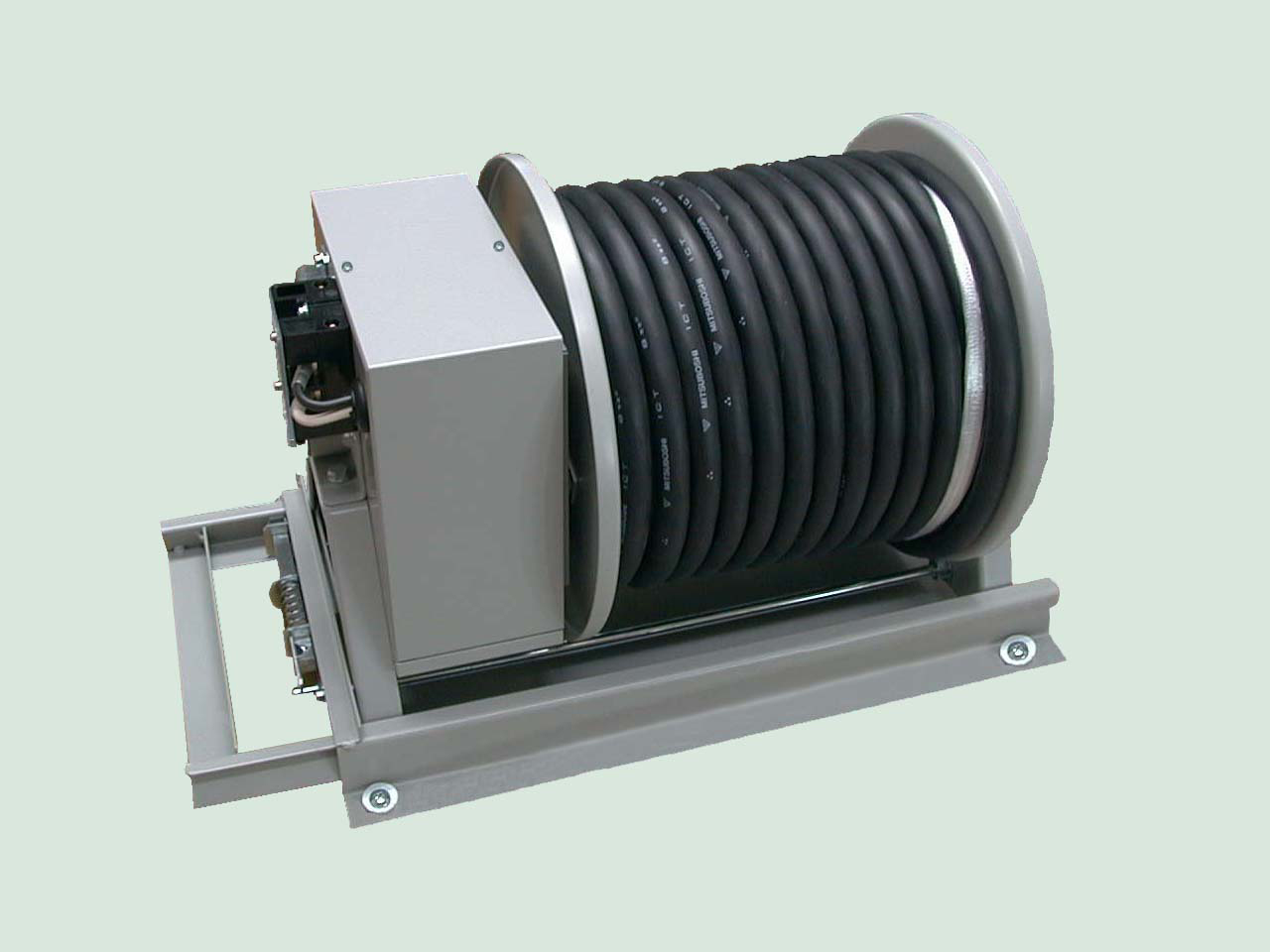 There is a SRH-1100 type cover.
